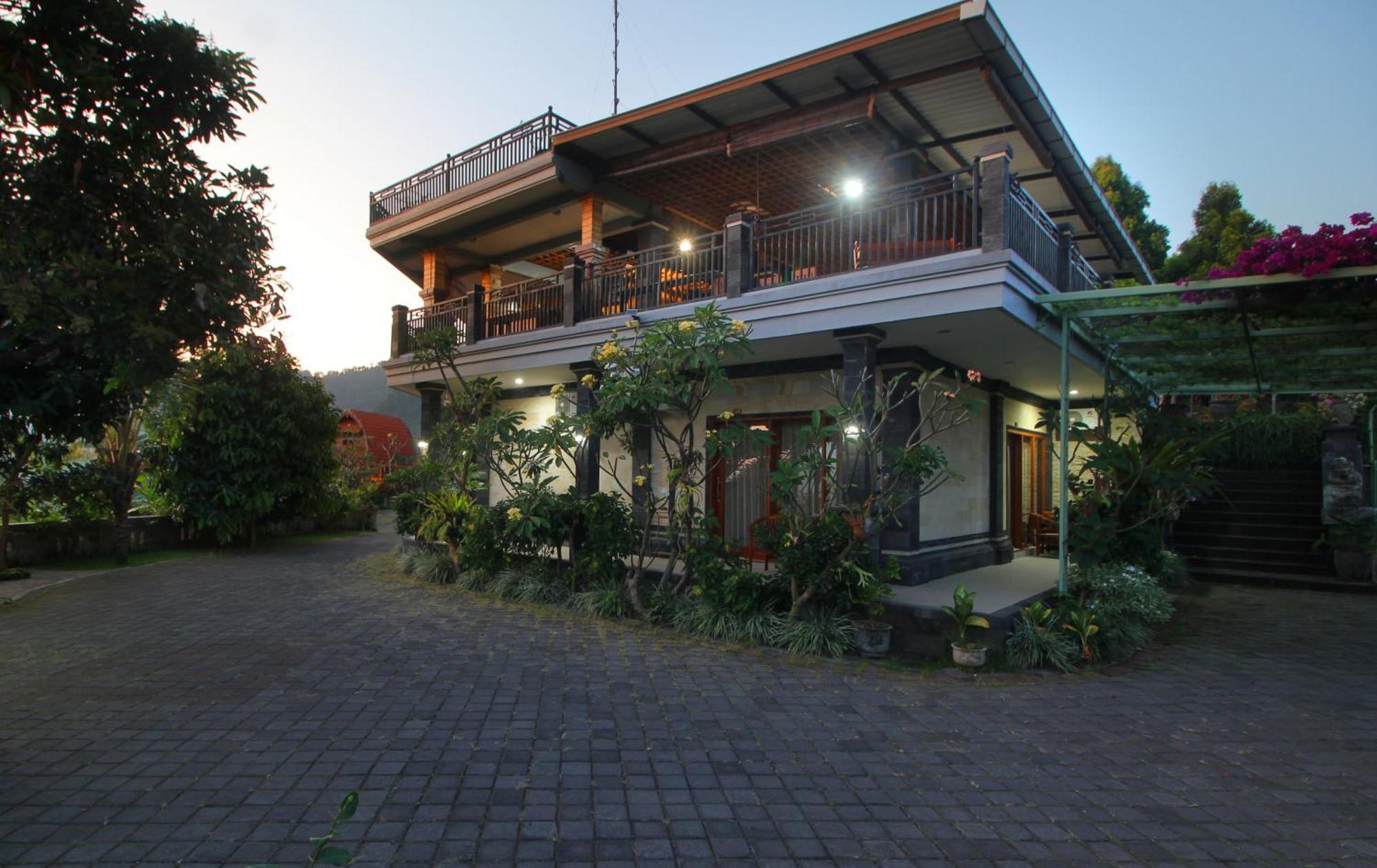Rostika Hotel Sekumpul Pabean Buleleng Exterior foto